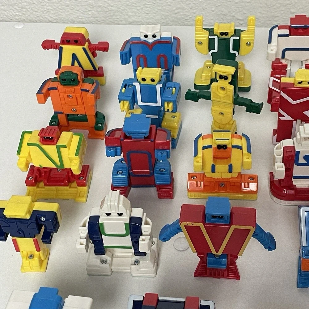 The Unbranded Brand alphabet robots